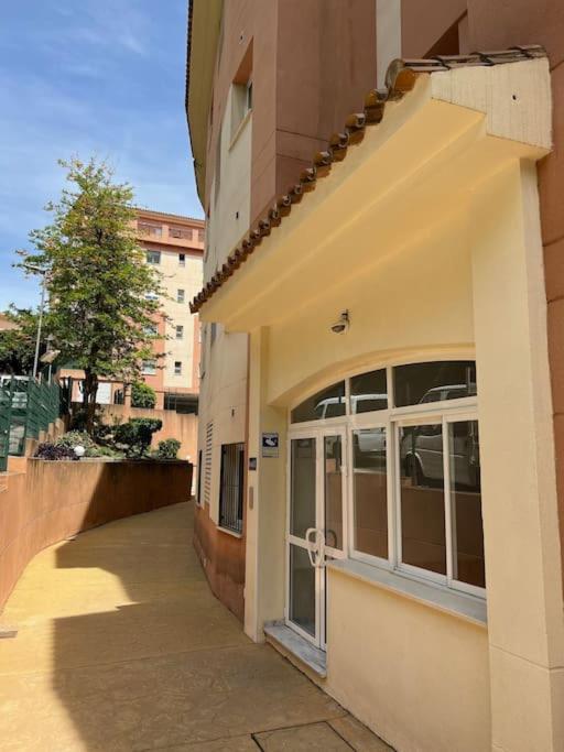 Benalmadena Costa Malaga Apartamento Muy Acogedor Con Vistas Al Mar Terraza Gigante Para Verano E Invierno Parking Экстерьер фото